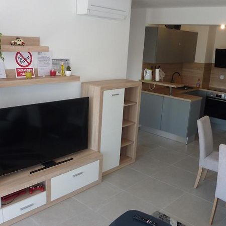 זאדאר Apartment Jere With Private Parking מראה חיצוני תמונה