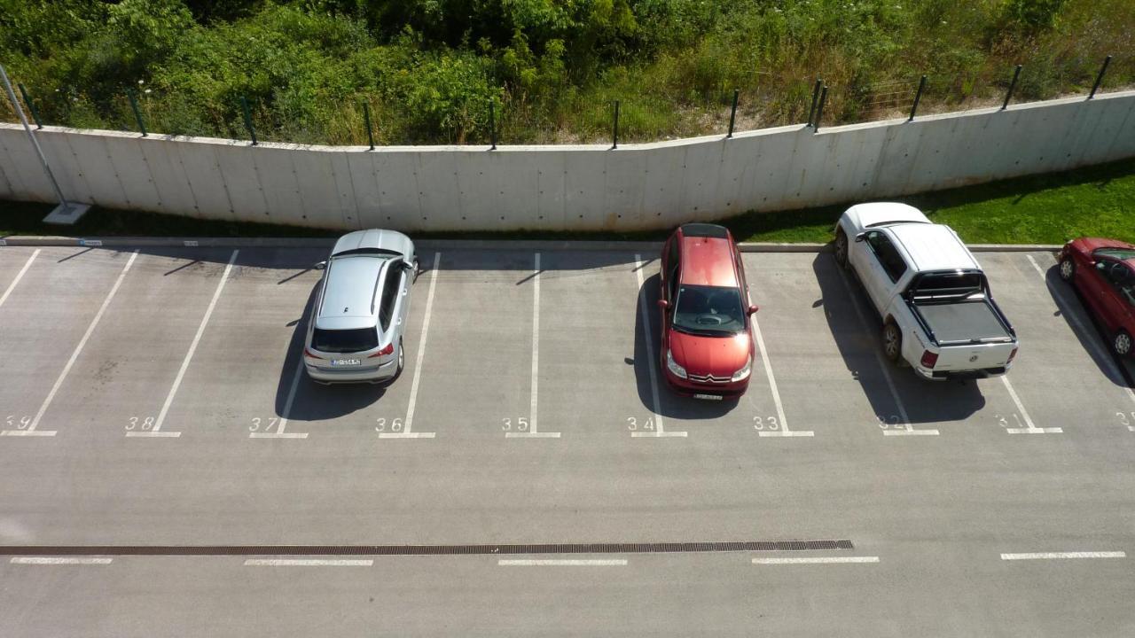 זאדאר Apartment Jere With Private Parking מראה חיצוני תמונה